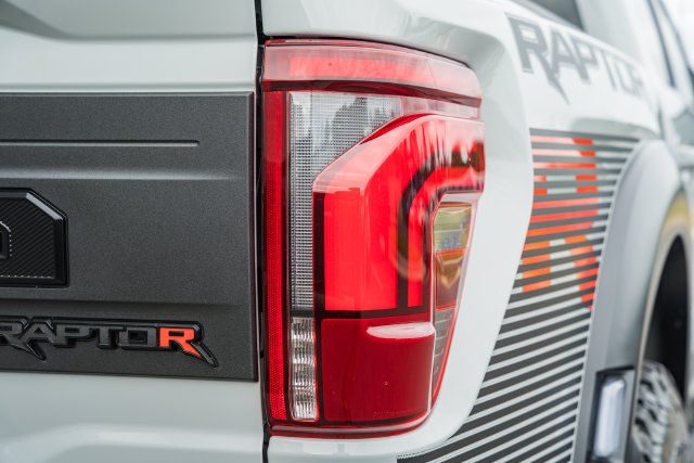New 2026 Ford F150 Raptor w/ Equipment Group 803A Raptor R AWD/4WD image 8