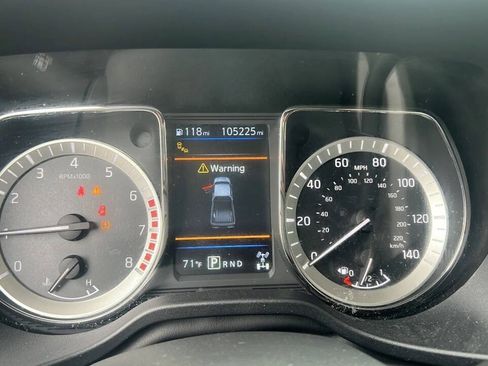 Used 2019 Nissan Titan SV w/ SV Convenience Package AWD/4WD image 19