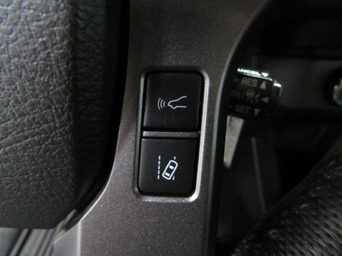 Used 2023 Toyota Tacoma TRD Off-Road w/ Black Out Package (TMS) AWD/4WD image 27