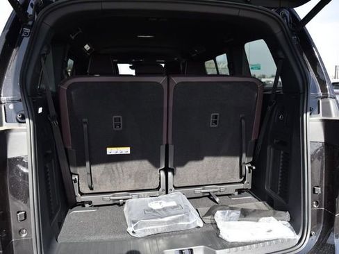 New 2025 Volkswagen ID. Buzz Pro S image 22