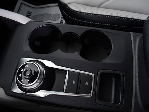 New 2025 Ford Escape SE w/ PHEV Premium Package image 29