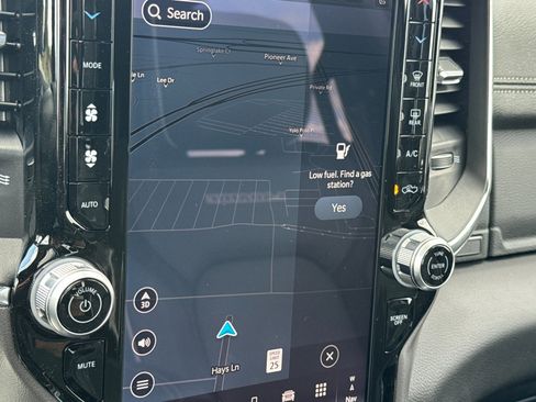 New 2026 RAM 1500 Laramie AWD/4WD image 17