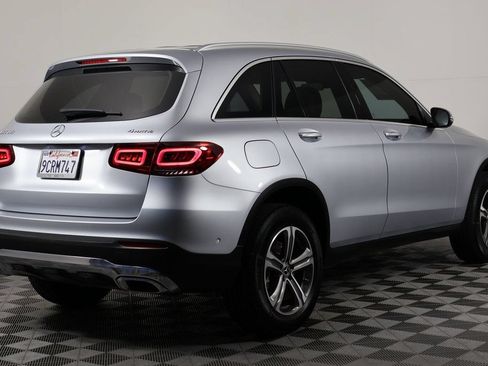 Certified 2022 Mercedes-Benz GLC 300 4MATIC image 4