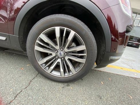 Used 2018 Ford Explorer Platinum image 29