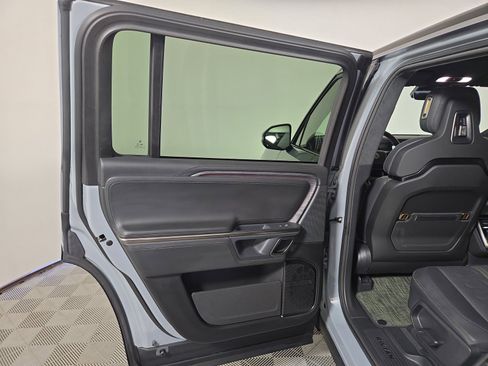 Used 2024 Rivian R1S Adventure AWD/4WD image 17