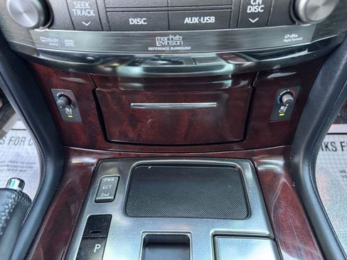 Used 2011 Lexus LX 570 4WD w/ Luxury Pkg image 31