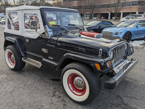 Used 2002 Jeep Wrangler Sahara AWD/4WD image 5