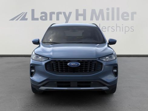New 2026 Ford Escape PHEV image 6