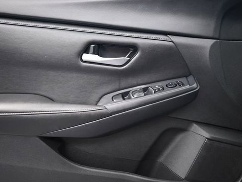 Used 2023 Nissan Sentra S image 8