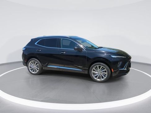 Used 2025 Buick Envision Avenir AWD/4WD image 9