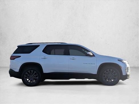 Used 2023 Chevrolet Traverse RS w/ LPO, Floor Liner Package image 4