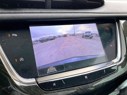 Used 2020 Cadillac XT6 Premium Luxury FWD image 13