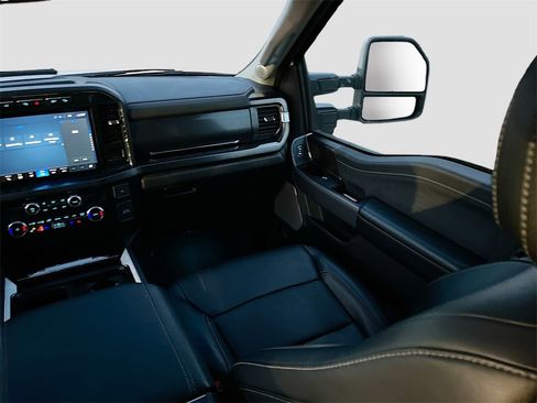 Used 2023 Ford F250 Lariat w/ Lariat Ultimate Package image 25