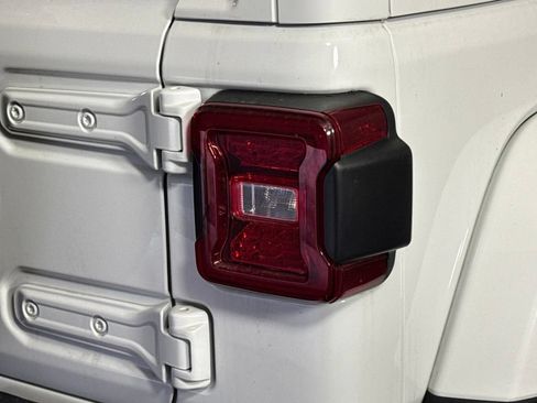 Certified 2025 Jeep Wrangler Unlimited Sahara AWD/4WD image 50