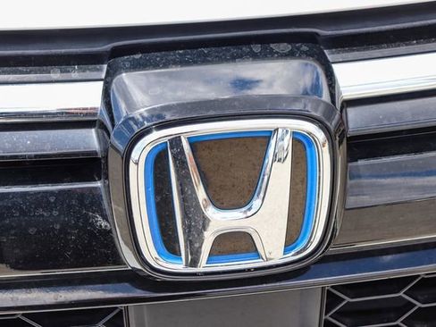 Used 2022 Honda CR-V Touring image 6
