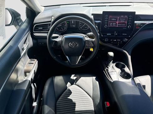 Used 2024 Toyota Camry SE FWD image 20