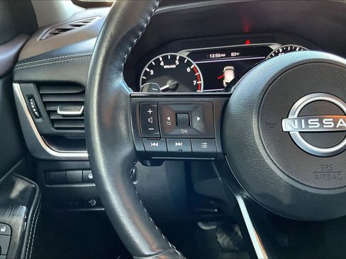 Used 2023 Nissan Rogue SV w/ SV Premium B Package image 23