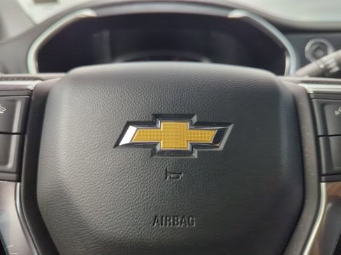 Used 2025 Chevrolet Blazer LT FWD image 22