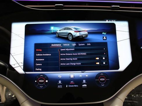 Used 2023 Mercedes-Benz EQS 580 4MATIC Sedan image 27