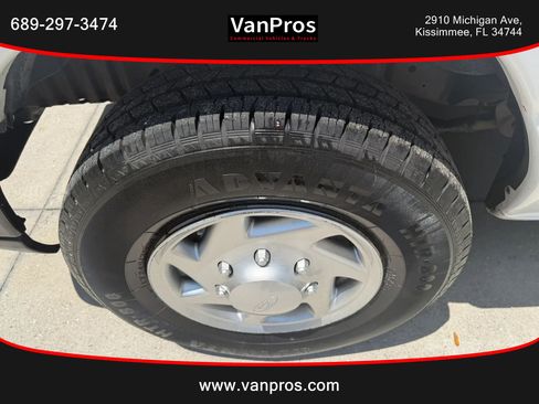 Used 2010 Ford E-250 and Econoline 250 RWD image 17