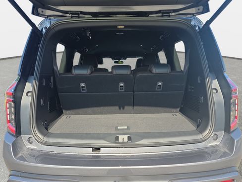 New 2026 Nissan Armada SL w/ Captain's Chari Seat Package AWD/4WD image 12