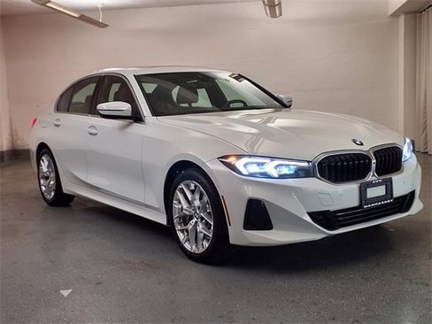 Used 2025 BMW 330i xDrive 330i xDrive w/ Premium Package image 3