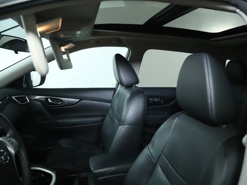 Used 2016 Nissan Rogue SL w/ SL Premium Package image 20