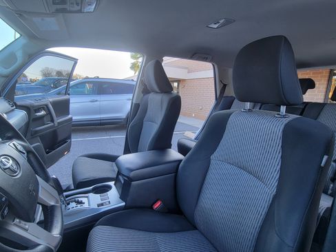 Used 2018 Toyota 4Runner SR5 image 26