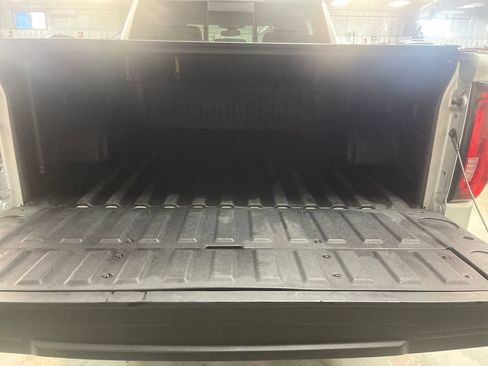 Used 2020 GMC Sierra 1500 SLT w/ SLT Premium Plus Package AWD/4WD image 22
