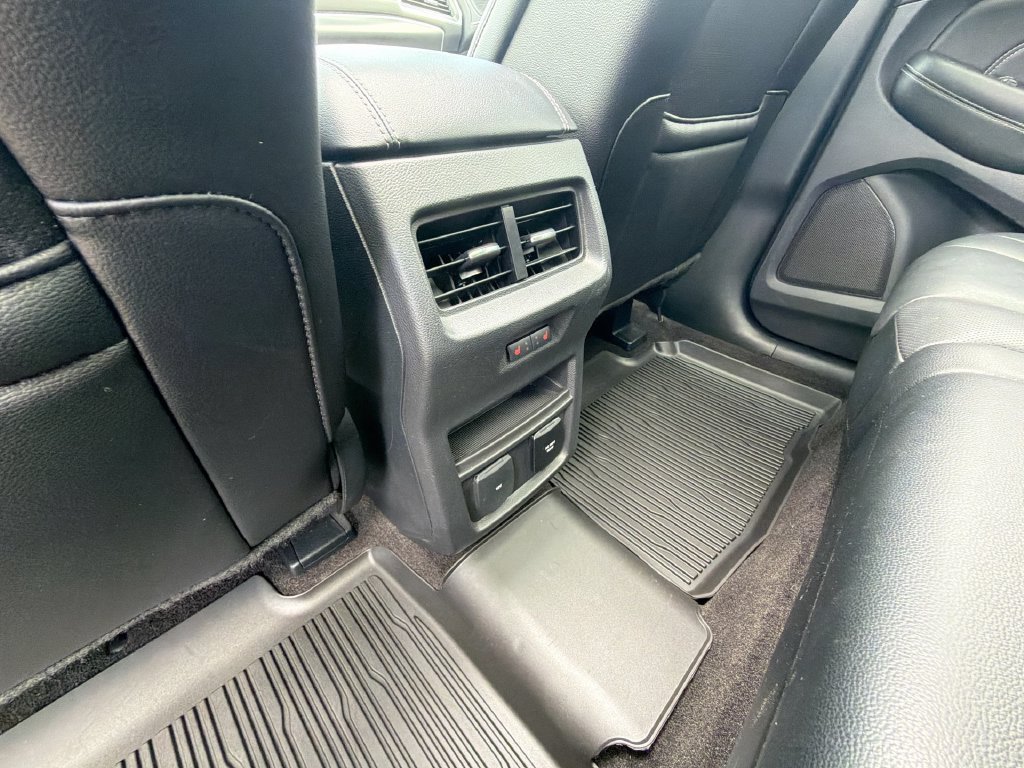 Used 2020 Ford Edge Titanium w/ Equipment Group 301A FWD image 30