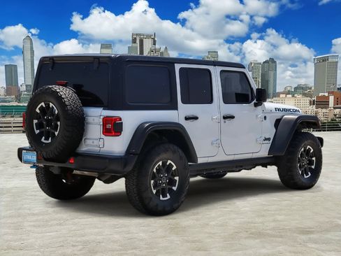 Used 2024 Jeep Wrangler Unlimited Rubicon 4xe AWD/4WD image 4