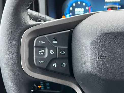 Used 2025 Ford Bronco Badlands image 19