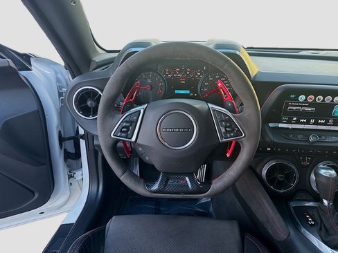 Used 2018 Chevrolet Camaro ZL1 image 20