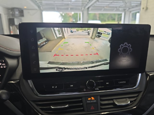 Used 2023 Nissan Altima 2.5 SR w/ SR Premium Package FWD image 17