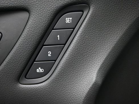 Used 2020 Buick Envision Essence image 19