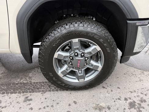 New 2026 GMC Sierra 2500 SLE w/ SLE Value Package; image 12