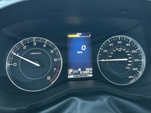 Used 2021 Subaru Impreza 2.0i Limited image 22