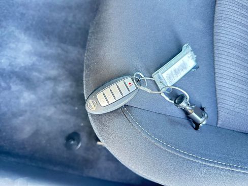 Used 2024 Nissan Altima 2.5 SV image 22