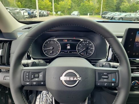 New 2026 Nissan Pathfinder SV FWD image 24