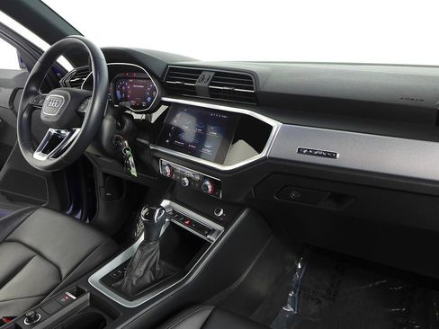 Used 2022 Audi Q3 2.0T Premium w/ Convenience Package image 13