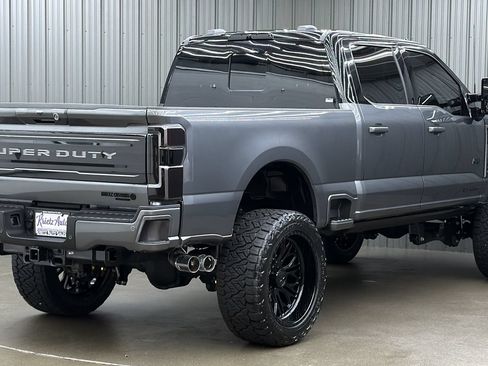 Used 2026 Ford F250 Platinum AWD/4WD image 5