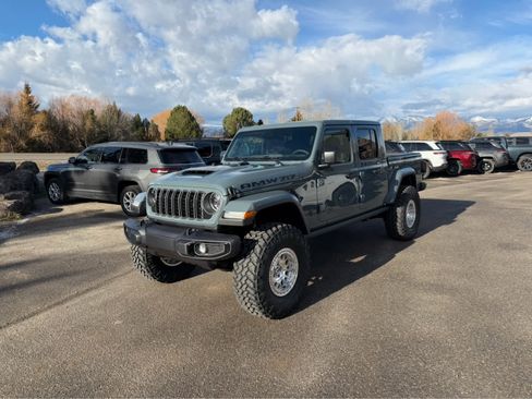 New 2025 Jeep Gladiator Sport image 18