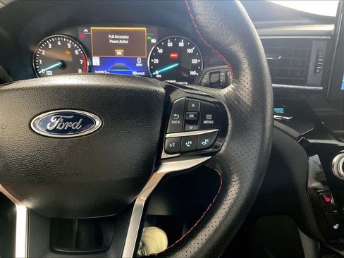 Used 2023 Ford Explorer ST-Line AWD/4WD image 23
