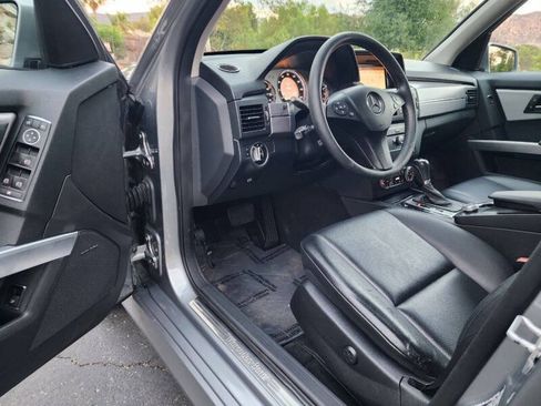 Used 2011 Mercedes-Benz GLK 350 2WD image 24
