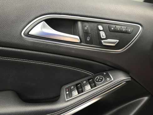 Used 2020 Mercedes-Benz GLA 250 4MATIC image 14