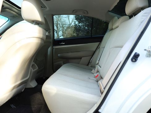 Used 2011 Subaru Legacy 2.5i Premium image 18