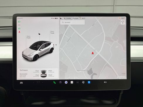 Used 2022 Tesla Model Y Long Range image 9