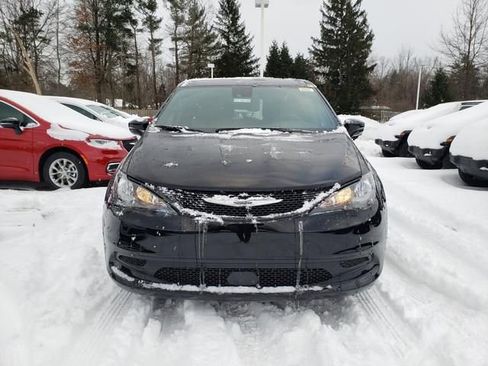 New 2026 Chrysler Voyager LX image 2