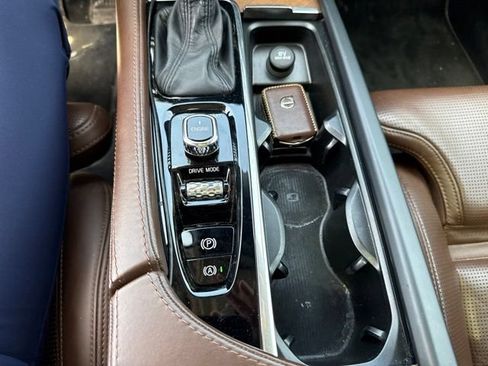 Used 2018 Volvo S90 T6 Inscription w/ Protection Package AWD/4WD image 16