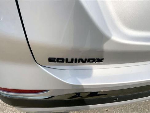 Certified 2022 Chevrolet Equinox RS w/ Infotainment Package FWD image 10